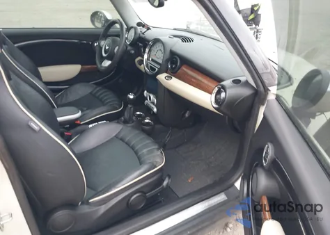 2009 Mini Cooper S z USA, uszkodzony, nr VIN WMWMF73549TT94370